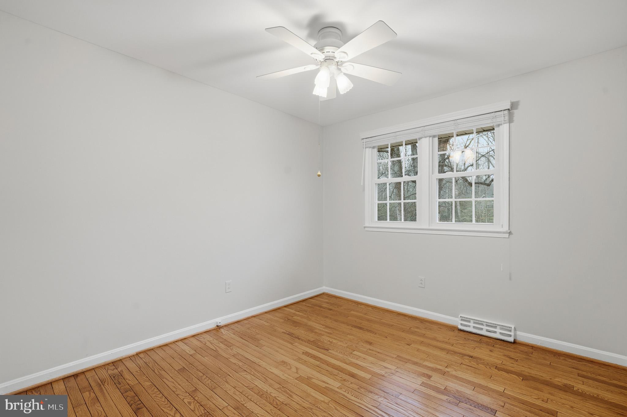5253 Briscoe Farm Road Waldorf, MD 20601 - Photo 25 of 57 Bedroom 2