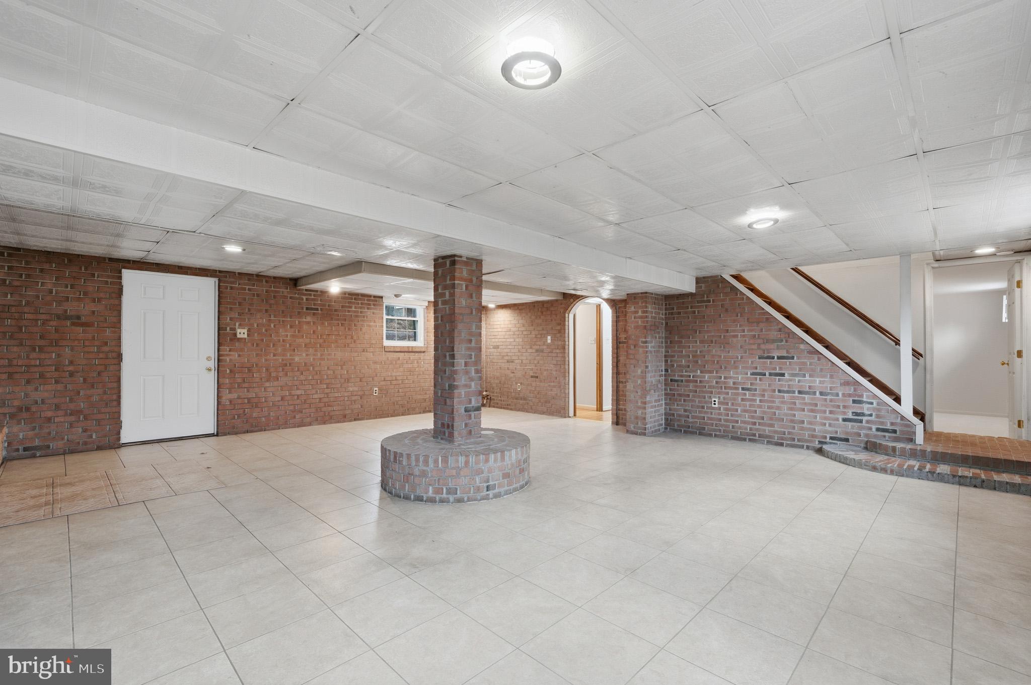 5253 Briscoe Farm Road Waldorf, MD 20601 - Photo 32 of 57 Open rec room