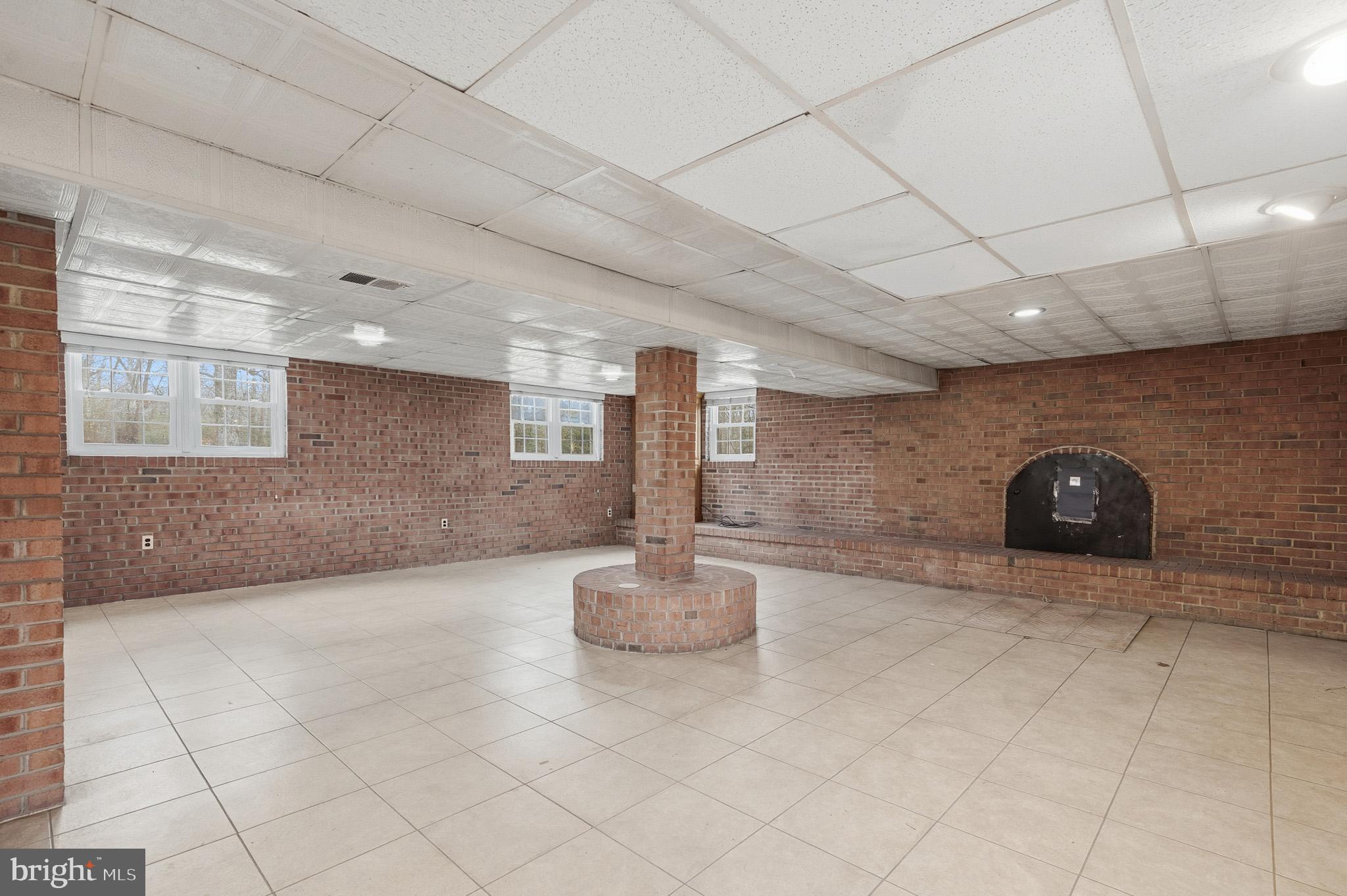 5253 Briscoe Farm Road Waldorf, MD 20601 - Photo 34 of 57 Open rec room