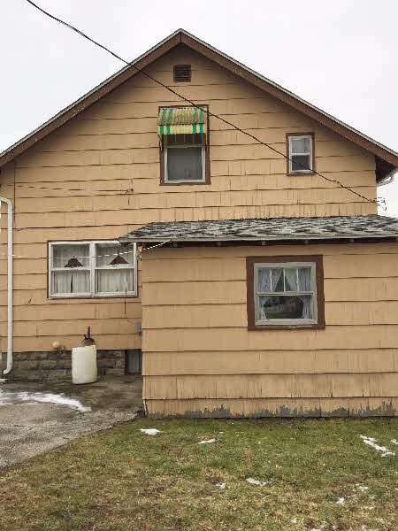 904 Fraser Street Bay City, MI 48708 - Photo 2 of 9