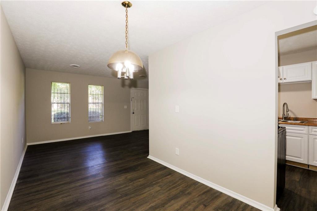 4515 Doral Drive Southwest Atlanta, GA 30331 - Photo 4 of 18
