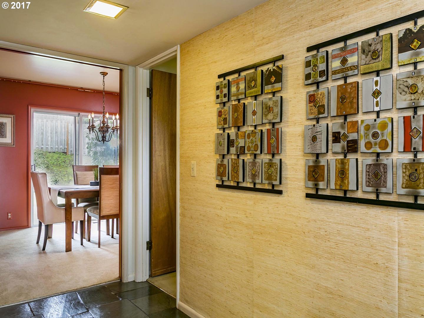 7085 Southwest Gable Park Road Portland, OR 97225 - Photo 8 of 27 Hallway