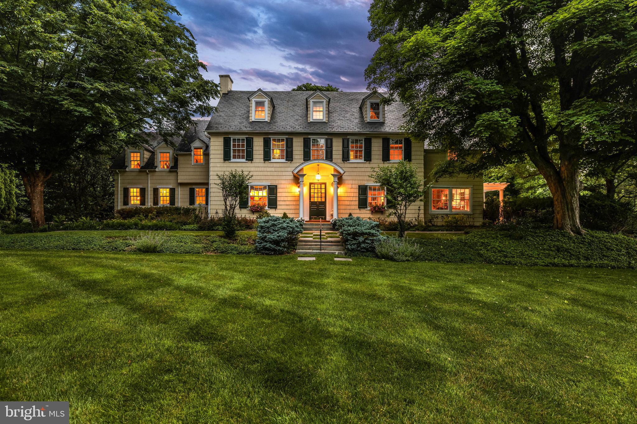 Welcome to 1900 Ruxton Road...
