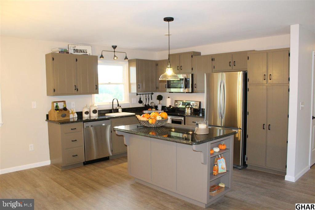 10 Briarcliff Road Elizabethtown, PA 17022 - Photo 4 of 27 Gallery Image 4