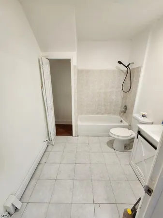$2,500 | 21 Belmont Avenue, Paterson, NJ 07522