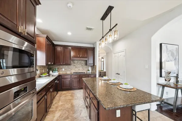 $5,200 | 9914 Slover Creek Lane, Katy, TX 77494