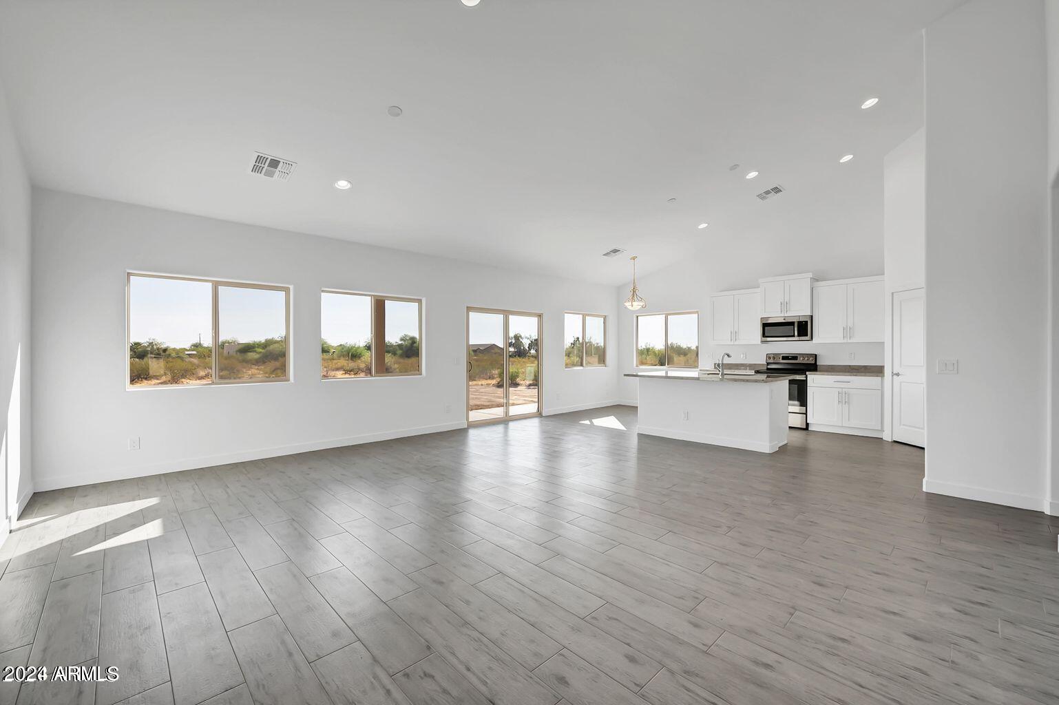 6298 South Dean Road Buckeye, AZ 85326 - Photo 8 of 18 20230718212132591981000000-o