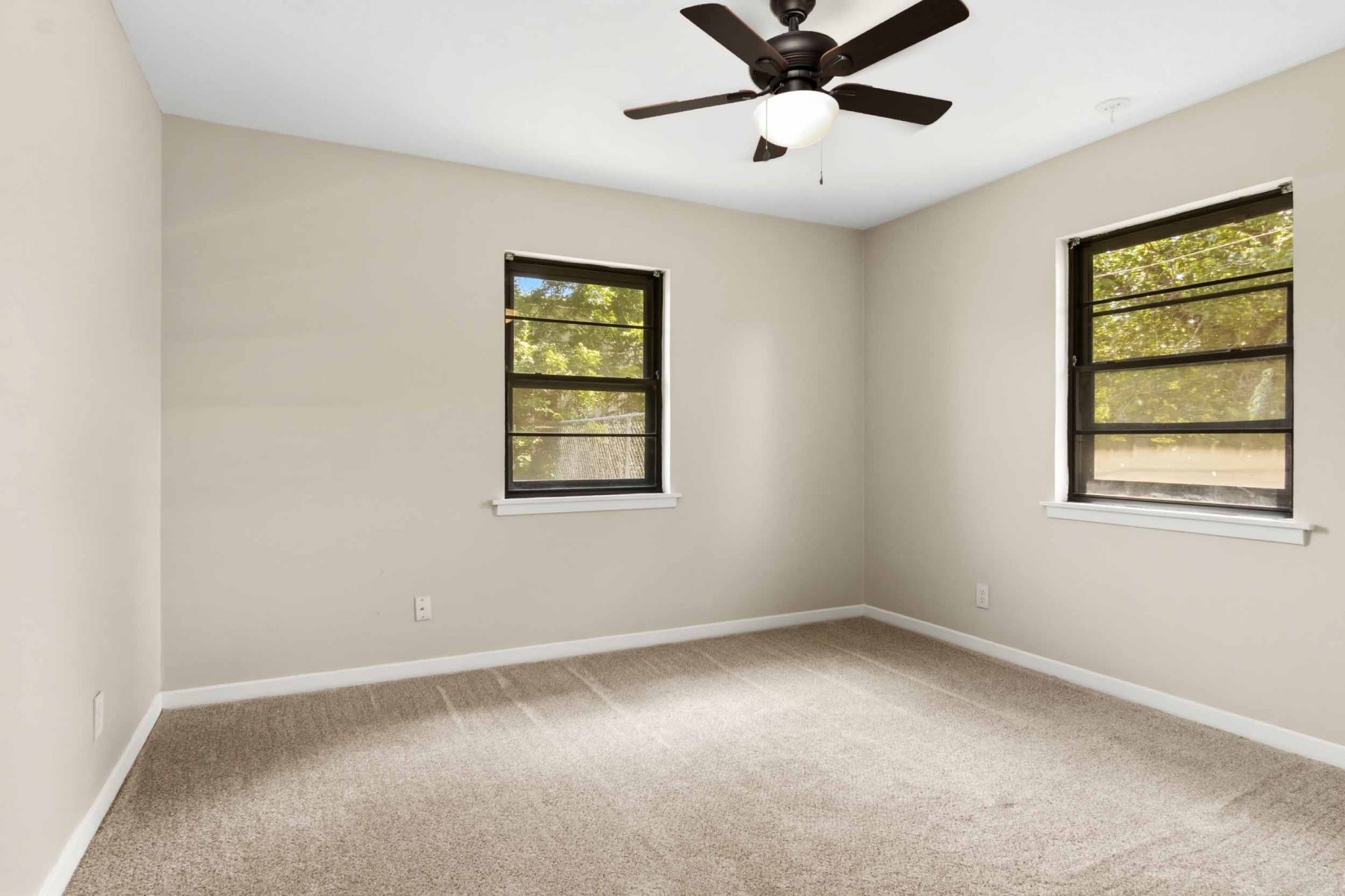 2926 Beverly Road Pasadena, TX 77503 - Photo 17 of 23 Second Bedroom.