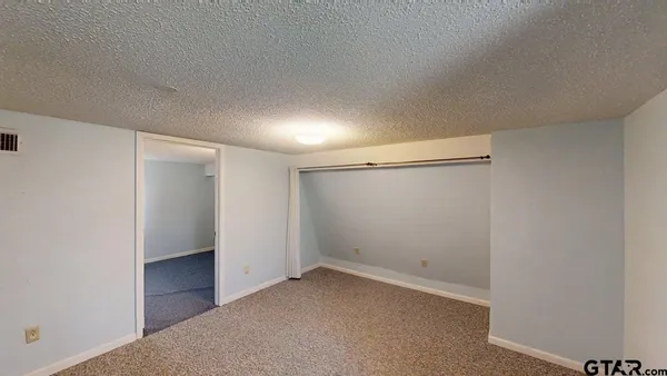 an empty room with a empty space