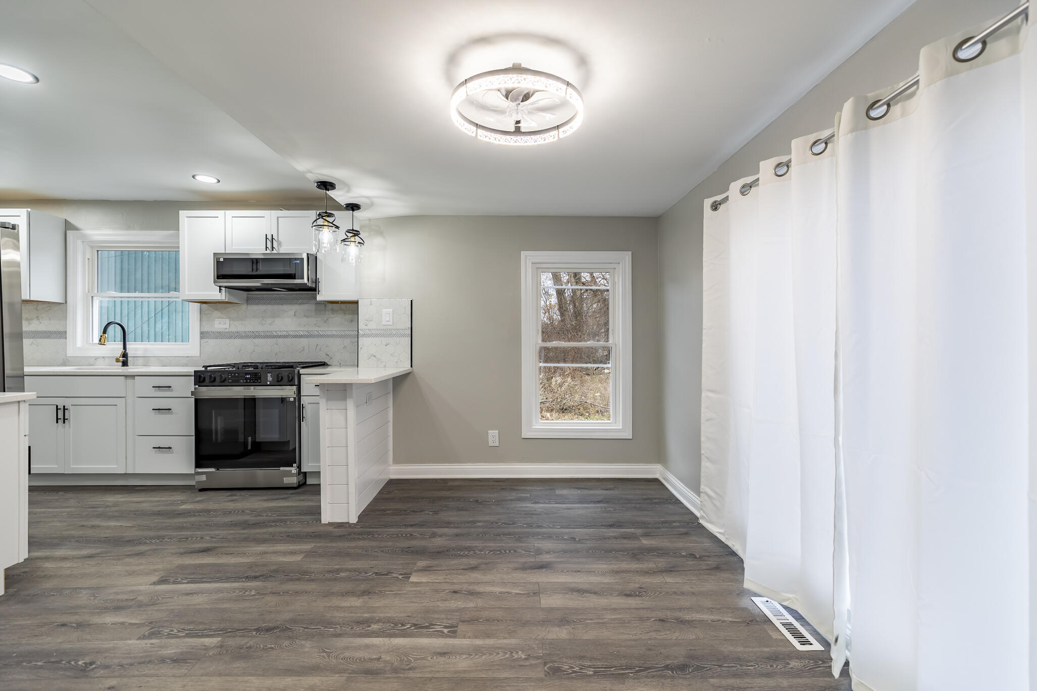 456 Gerry Street Gary, IN 46406 - Photo 12 of 21 2054x1369