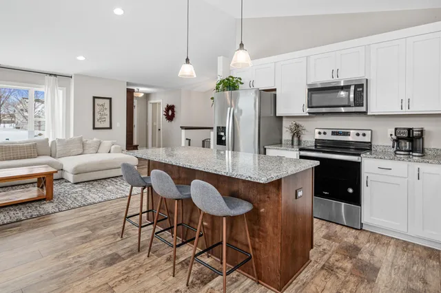 $420,000 | 1376 Pheasant Run, New Richmond, WI 54017