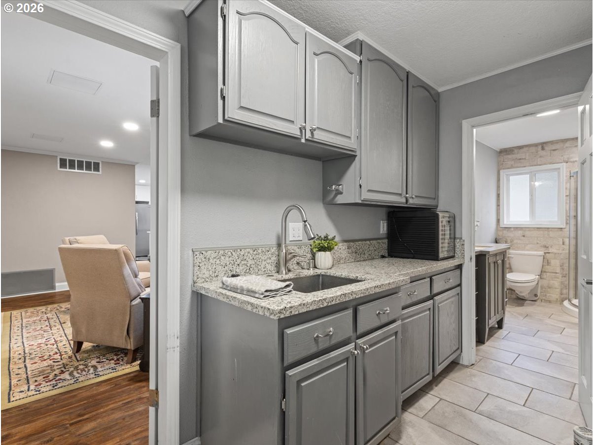 4154 Mt Brynion Road Kelso, WA 98626 - Photo 9 of 48