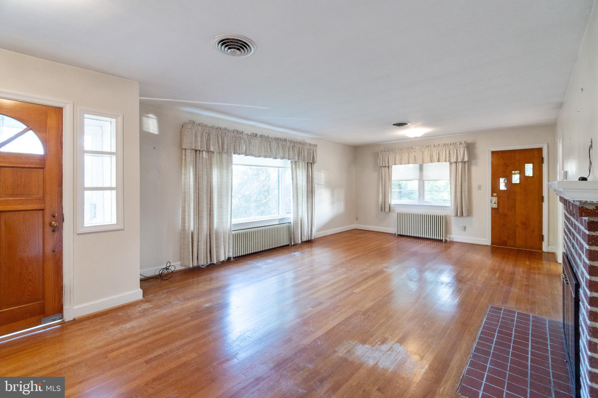 16615 Barnesville Road Boyds, MD 20841 - Photo 8 of 27 Gallery Image 8