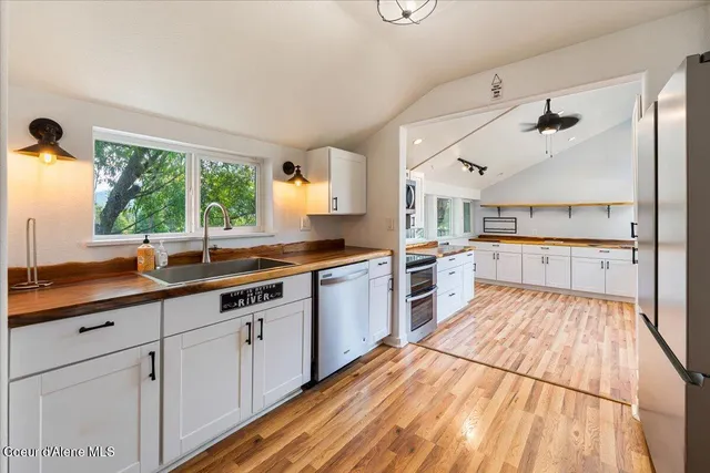 $479,000 | 88798 State Highway 3, St. Maries, ID 83861