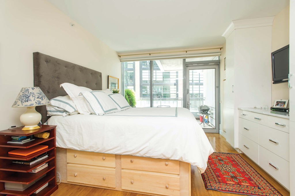3 Avery Street, Unit 308 Boston, MA 02111 - Photo 5 of 12