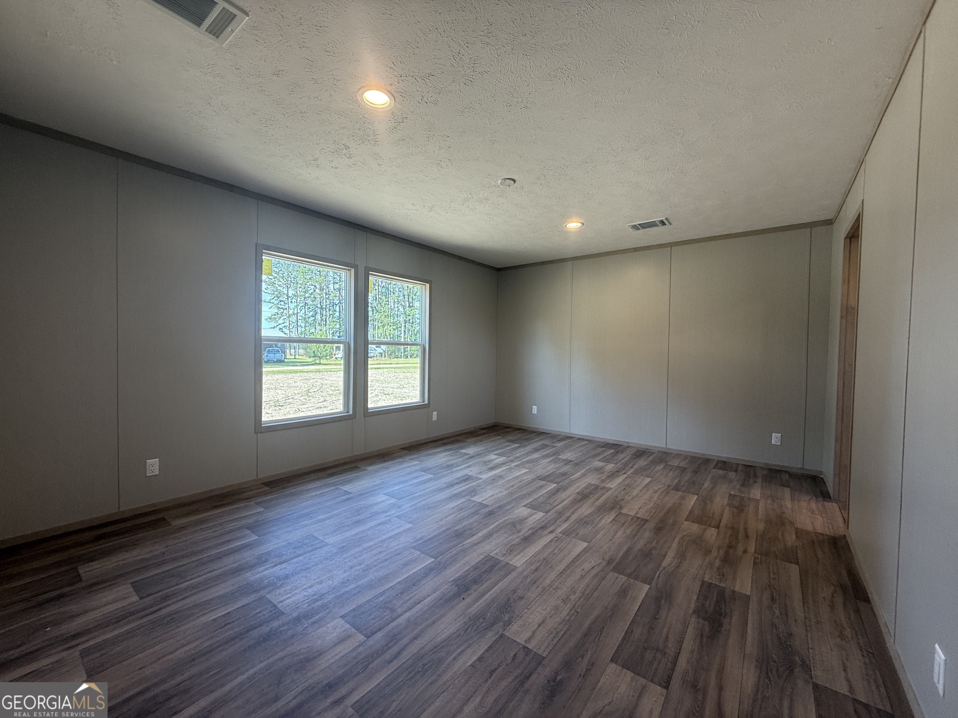 240 Bear Island Road Screven, GA 31560 - Photo 13 of 31