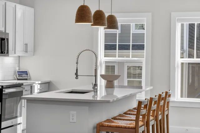 $519,900 | 6719 Charlotte Pike, Unit 3, Nashville, TN 37209