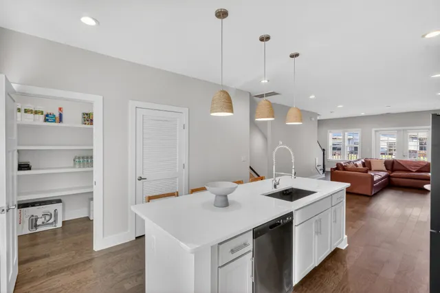 $519,900 | 6719 Charlotte Pike, Unit 3, Nashville, TN 37209