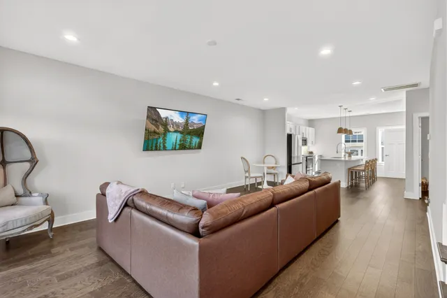 $519,900 | 6719 Charlotte Pike, Unit 3, Nashville, TN 37209