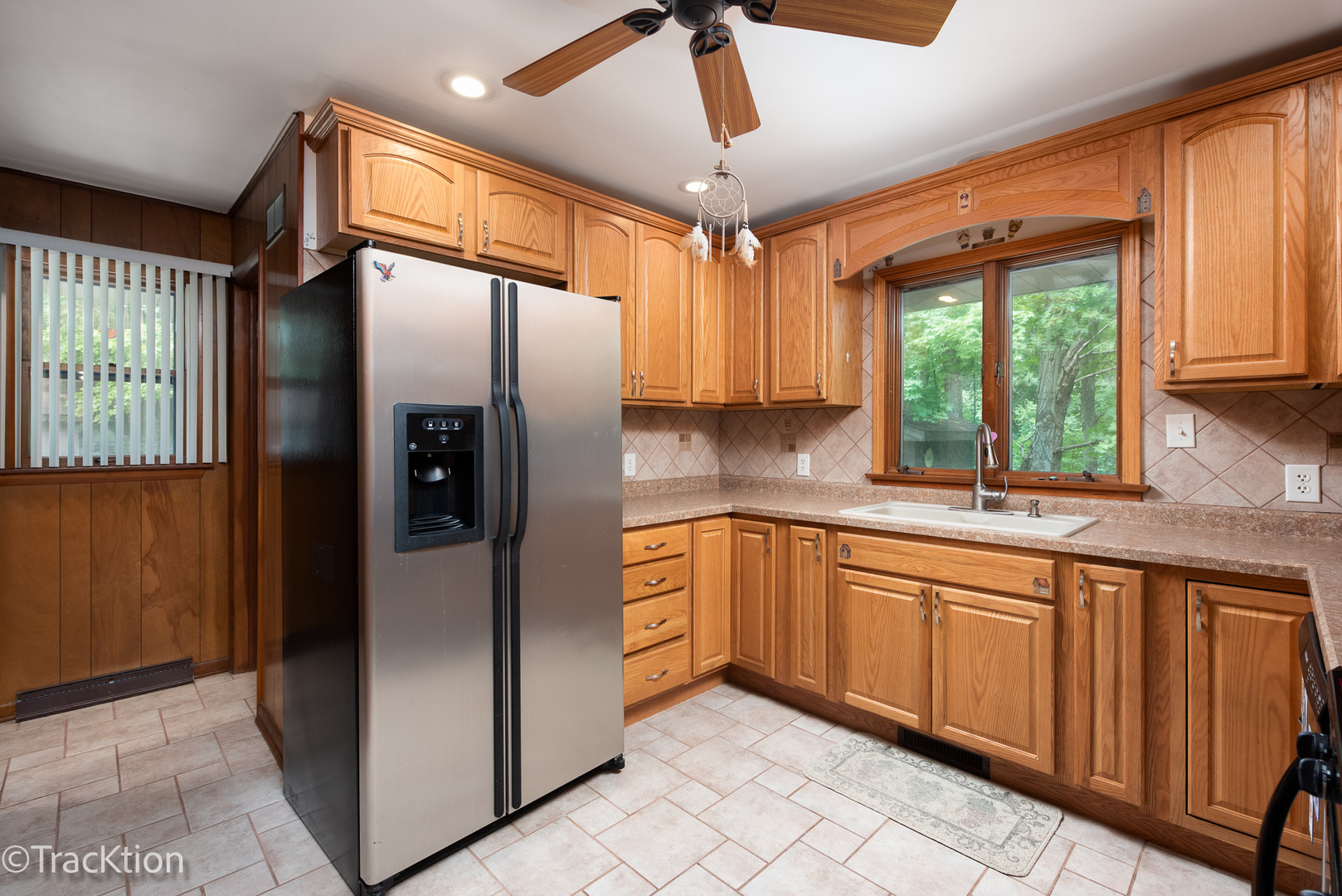 2982 Whitetie Road Morris, IL 60450 - Photo 6 of 19 a kitchen with stainless steel appliances granite countertop a refrigerator and a sink