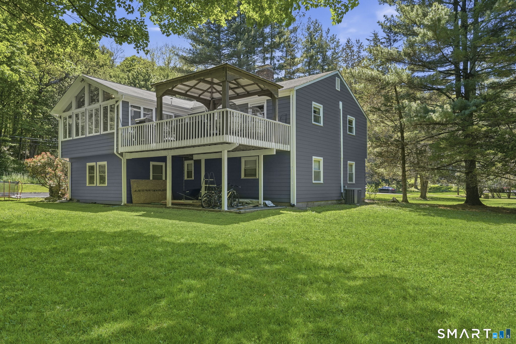 22 Cobblestone Place Wilton, CT 06897 - Photo 2 of 39