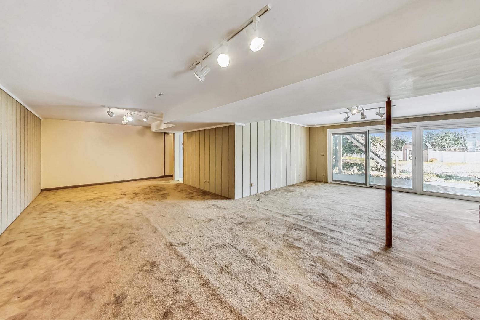 8N581 Stevens Road Elgin, IL 60124 - Photo 23 of 50 Gallery Image 23