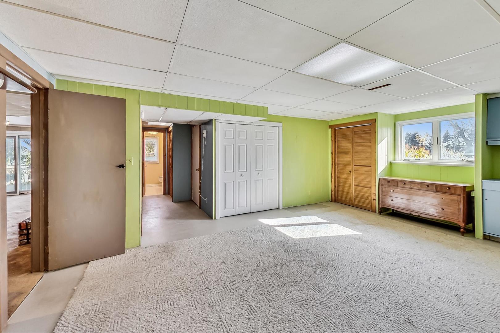 8N581 Stevens Road Elgin, IL 60124 - Photo 27 of 50 Gallery Image 27