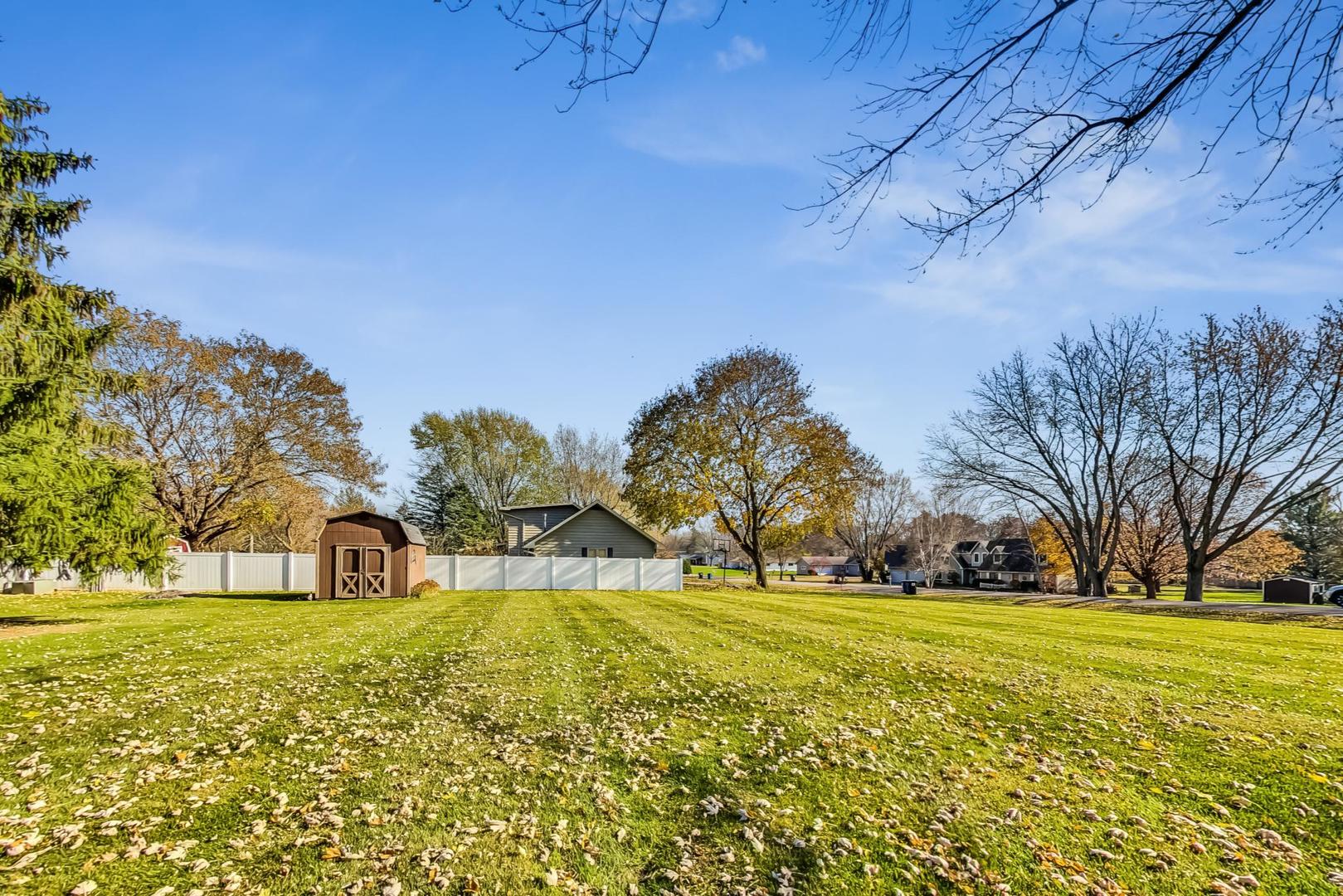 8N581 Stevens Road Elgin, IL 60124 - Photo 39 of 50 Gallery Image 39