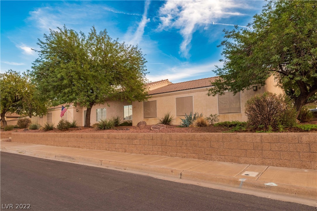281 West Fairway Road Henderson, NV 89015 - Photo 1 of 36