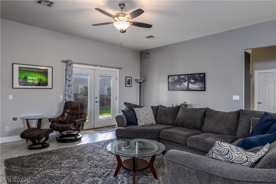 281 West Fairway Road Henderson, NV 89015 - Photo 5 of 36