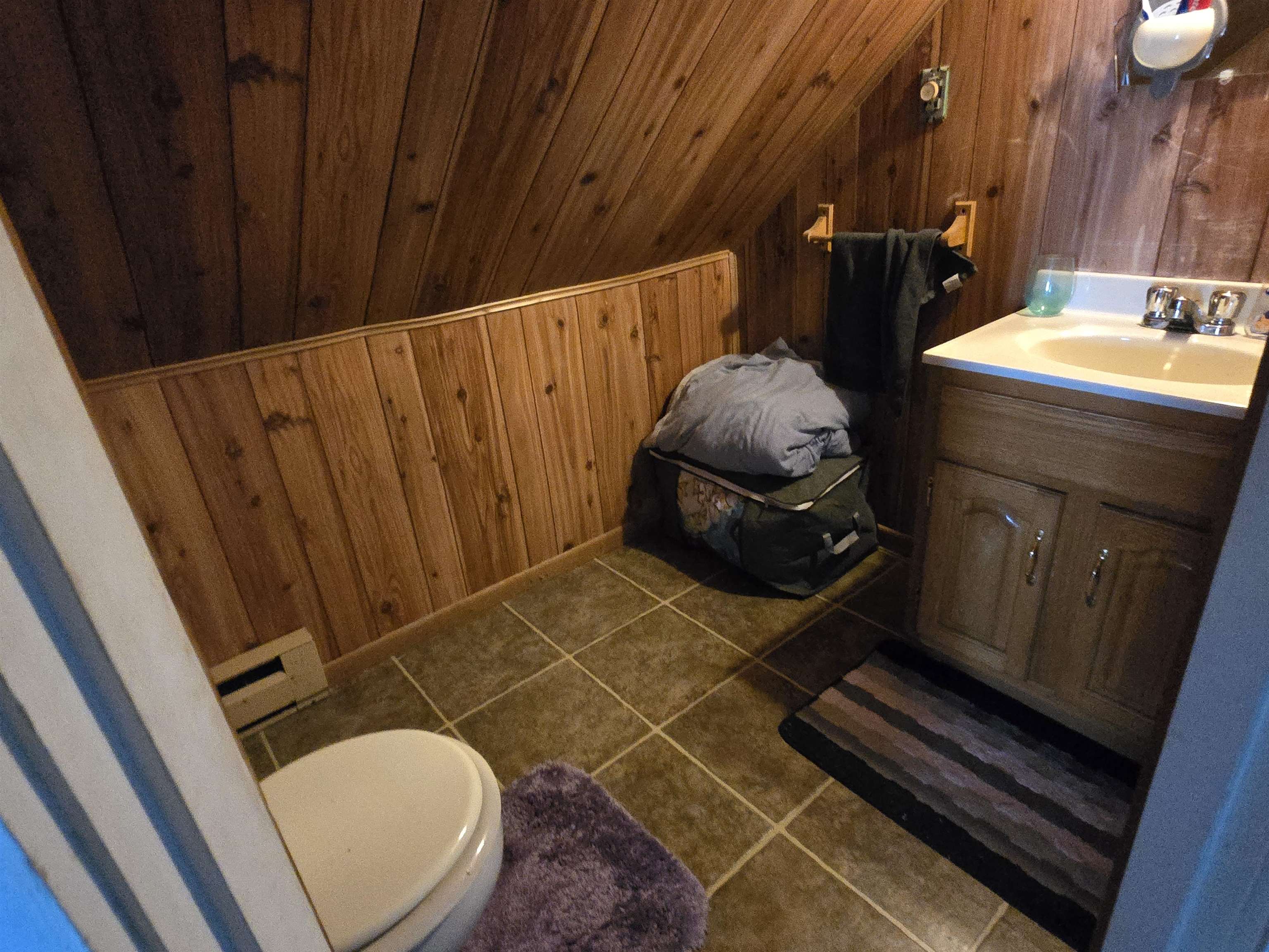 110 Pleasant Street Newport, VT 05855 - Photo 12 of 27