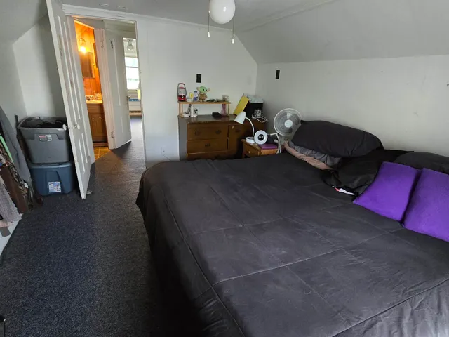 $199,500 | 110 Pleasant Street, Newport, VT 05855