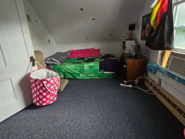 $199,500 | 110 Pleasant Street, Newport, VT 05855