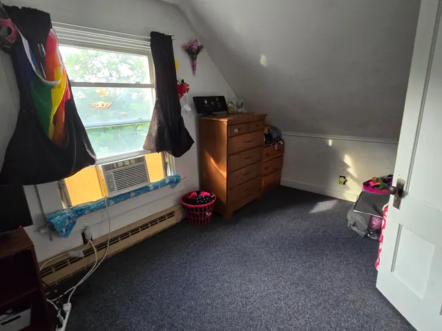 $199,500 | 110 Pleasant Street, Newport, VT 05855