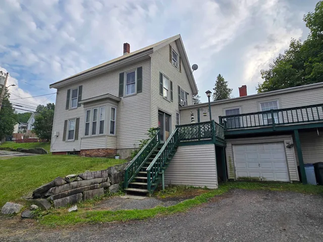 $199,500 | 110 Pleasant Street, Newport, VT 05855