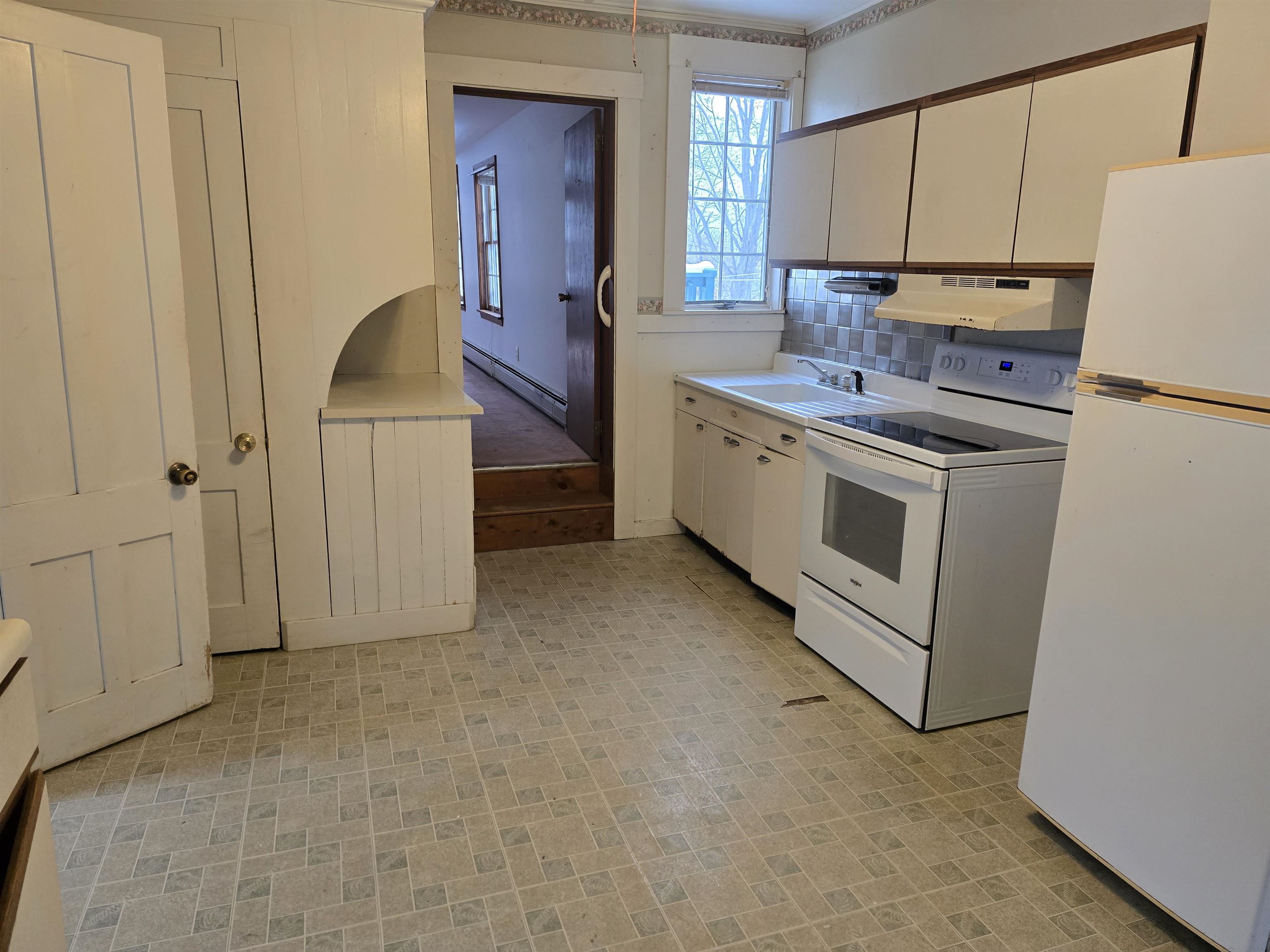 110 Pleasant Street Newport, VT 05855 - Photo 5 of 27