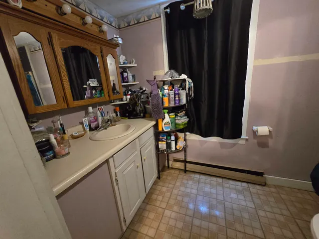 $199,500 | 110 Pleasant Street, Newport, VT 05855