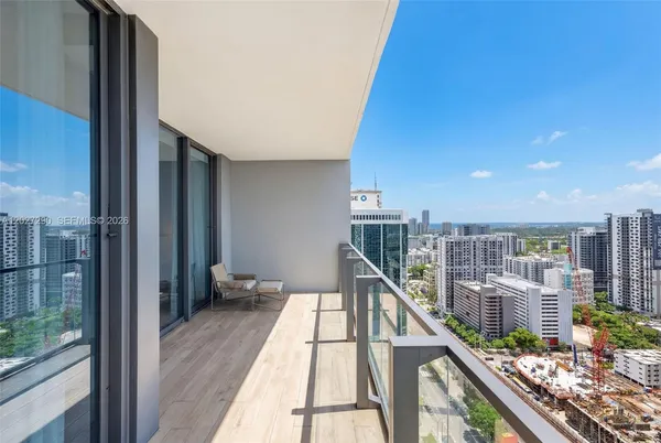 $4,500 | 88 Southwest 7th Street, Unit 2408, Miami, FL 33130