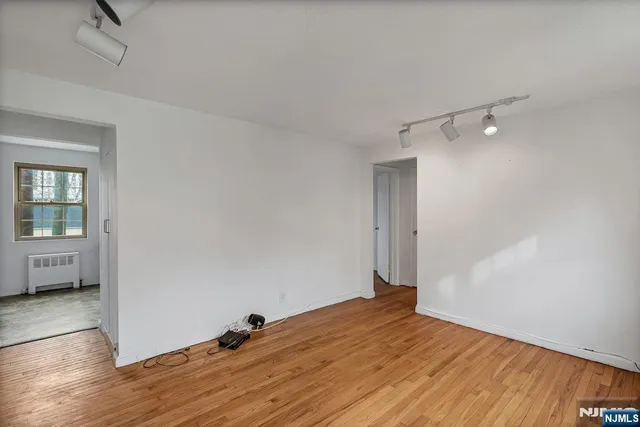 $179,900 | 1267 Anderson Avenue, Unit 16, Fort Lee, NJ 07024