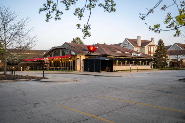 $399,990 | 555 Yosemite Way, Mundelein, IL 60060