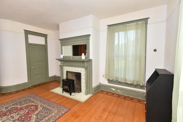 $187,500 | 209 West 6th Street, Earl Park, IN 47942