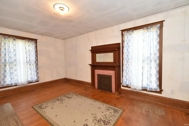 $187,500 | 209 West 6th Street, Earl Park, IN 47942