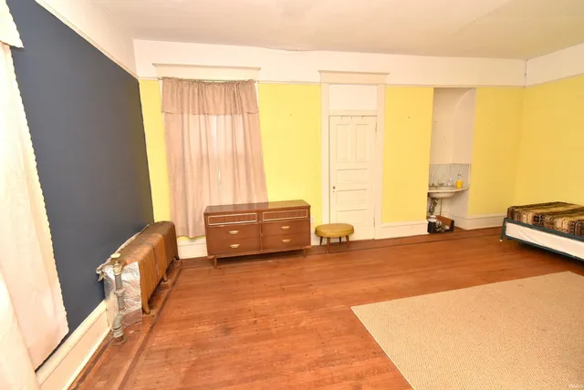 $187,500 | 209 West 6th Street, Earl Park, IN 47942