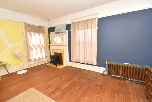 $187,500 | 209 West 6th Street, Earl Park, IN 47942