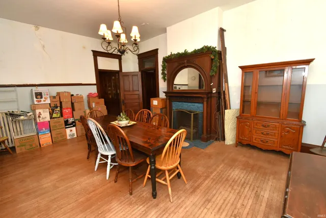 $187,500 | 209 West 6th Street, Earl Park, IN 47942