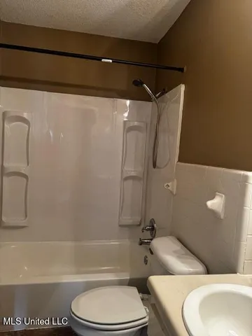 $1,300 | 7294 Mallard Creek Drive, Horn Lake, MS 38637