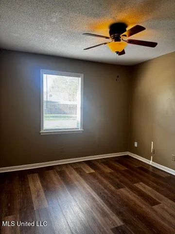 $1,300 | 7294 Mallard Creek Drive, Horn Lake, MS 38637