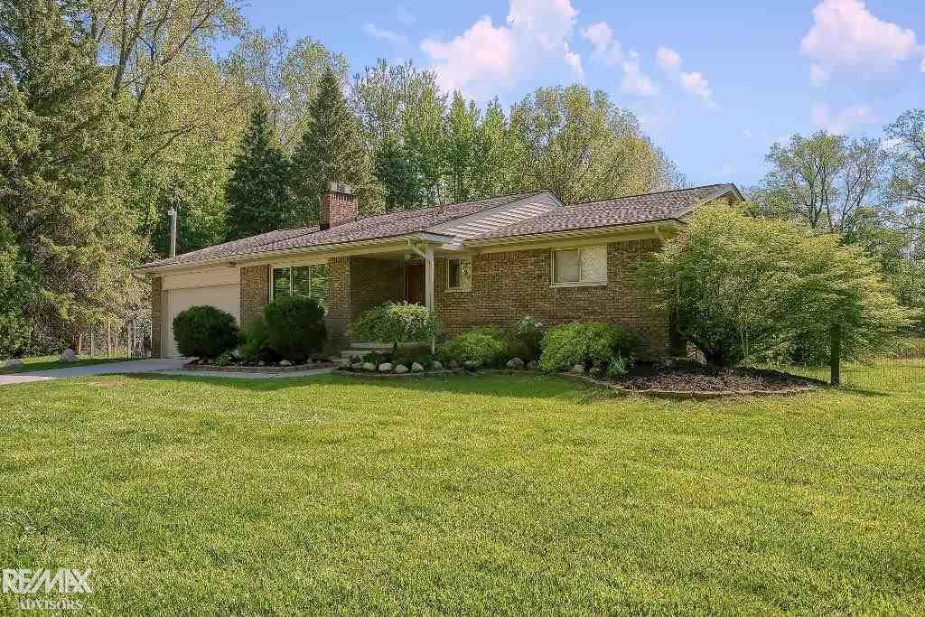 7565 McKinley Road Marine City, MI 48039 - Photo 2 of 24 50042665-1.JPG