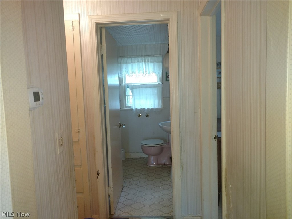 296 Hilliard Road Elyria, OH 44035 - Photo 10 of 14 Gallery Image 10