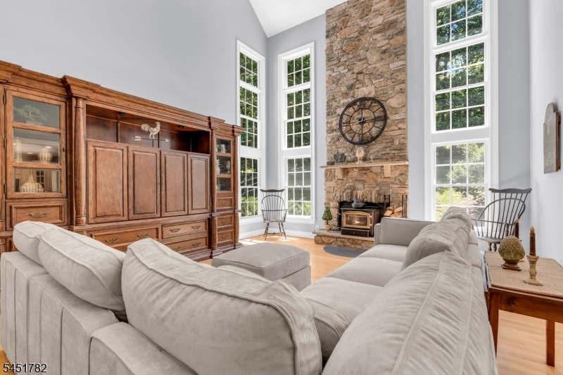 49 Parker Road Chester, NJ 07930 - Photo 9 of 46 Gallery Image 9